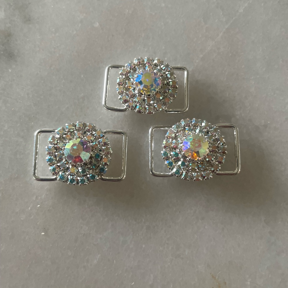 Bikini connectors